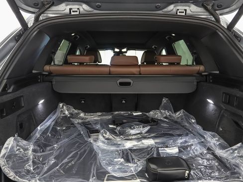 New 2026 BMW X5 xDrive50e w/ Executive Package image 24