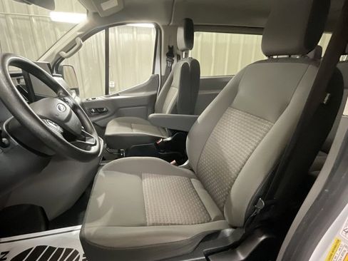 Used 2023 Ford Transit 350 XLT image 10