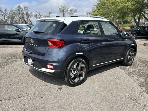 New 2026 Hyundai Venue SEL image 7