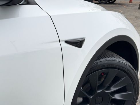 Used 2022 Tesla Model Y Long Range image 87