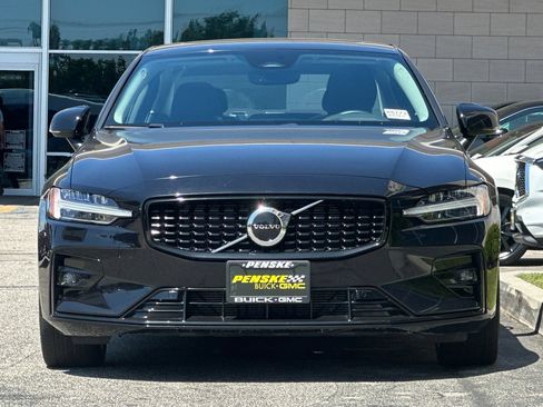 Used 2024 Volvo S60 B5 Core FWD image 9