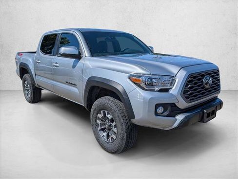 Used 2023 Toyota Tacoma TRD Off-Road w/ Technology Package AWD/4WD image 3