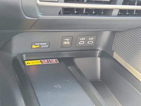 New 2026 Toyota Camry SE w/ Convenience Package FWD image 17