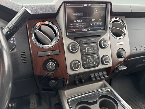 Used 2013 Ford F350 Lariat w/ Chrome Pkg image 15