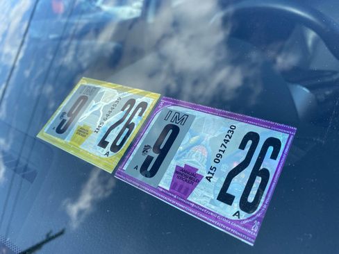 Used 2017 Hyundai Santa Fe Limited w/ Cargo Package image 9