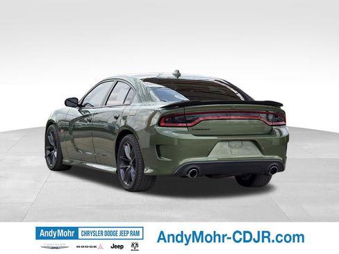 Used 2019 Dodge Charger Scat Pack RWD image 5