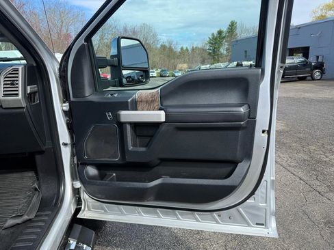 Used 2017 Ford F350 Lariat w/ Lariat Ultimate Package image 14