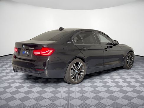 Used 2018 BMW 330e w/ Premium Package RWD image 9