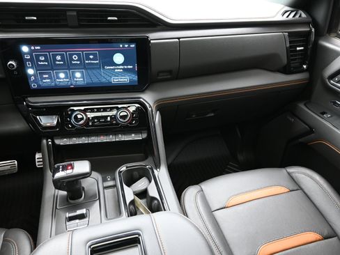 Used 2022 GMC Sierra 1500 AT4 w/ AT4 Premium Package image 39