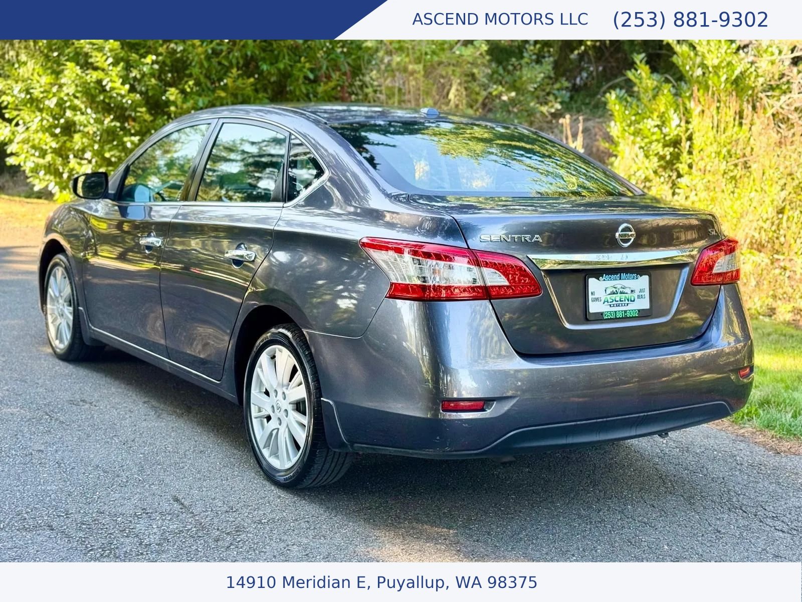 Used 2015 Nissan Sentra SL w/ Navigation Package FWD image 3