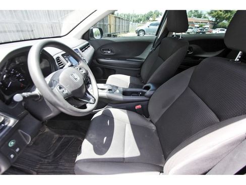 Used 2022 Honda HR-V LX image 14