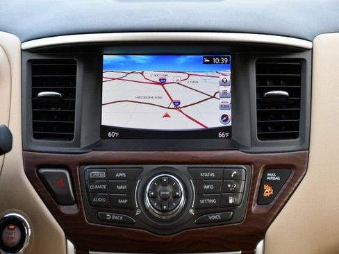 Used 2020 Nissan Pathfinder Platinum AWD/4WD image 23