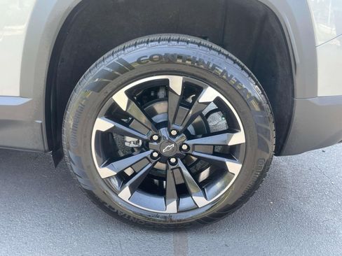 Used 2025 Chevrolet Equinox RS w/ Safety and Technology Package FWD image 7