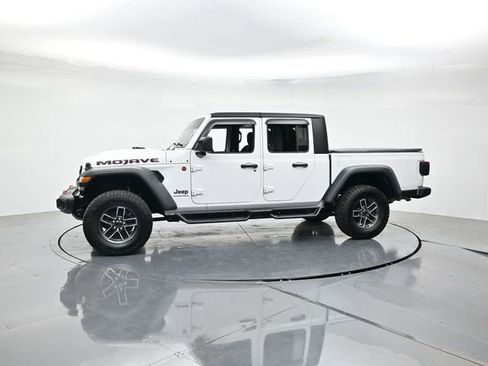 Used 2024 Jeep Gladiator Mojave w/ Technology Group AWD/4WD image 7