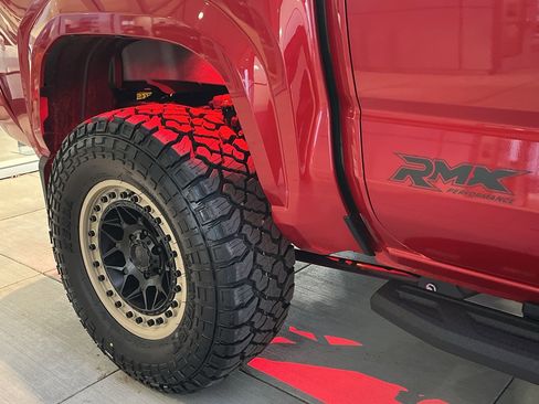 New 2025 Toyota Tacoma SR5 AWD/4WD image 37