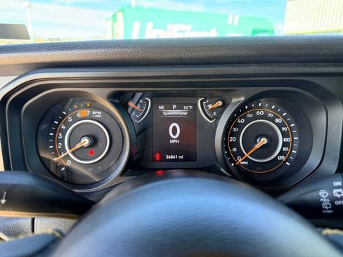 Used 2024 Jeep Wrangler Sport S image 23