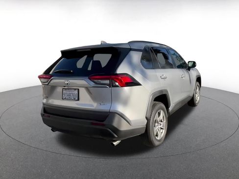 Used 2025 Toyota RAV4 LE image 12