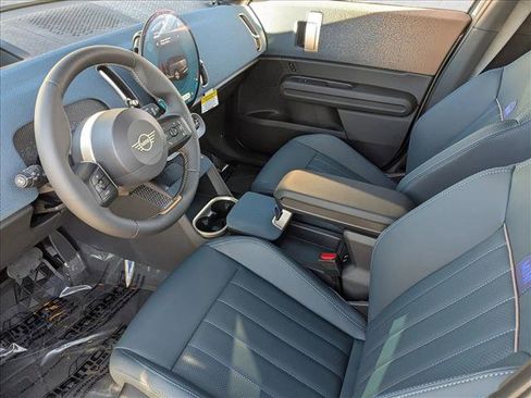 New 2025 MINI Cooper Countryman SE image 3