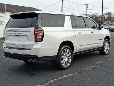 Used 2023 Chevrolet Suburban High Country w/ Premium Package 2 image 17