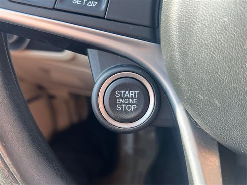 Used 2019 Alfa Romeo Giulia Ti w/ Quick Order Package 22X Lusso AWD/4WD image 40