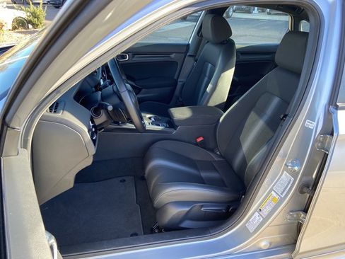 Used 2025 Honda Civic Sport image 17