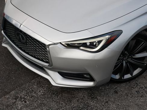 Used 2018 INFINITI Q60 Red Sport 400 w/ Pro Active Package RWD image 25