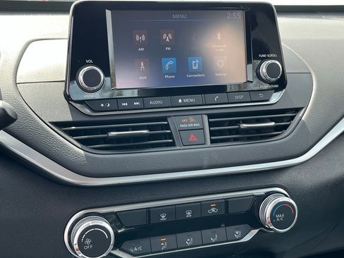 Used 2023 Nissan Altima 2.5 S image 11