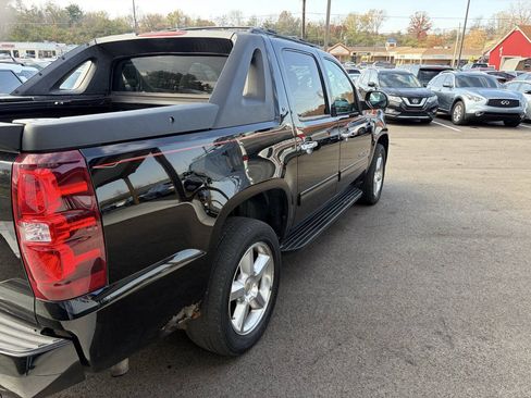 Used 2012 Chevrolet Avalanche LT w/ All-Star Edition AWD/4WD image 7