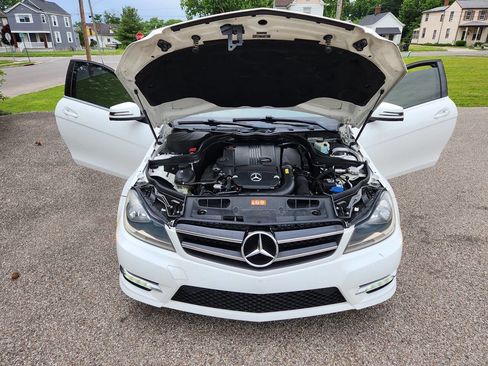 Used 2014 Mercedes-Benz C 250 Coupe image 22
