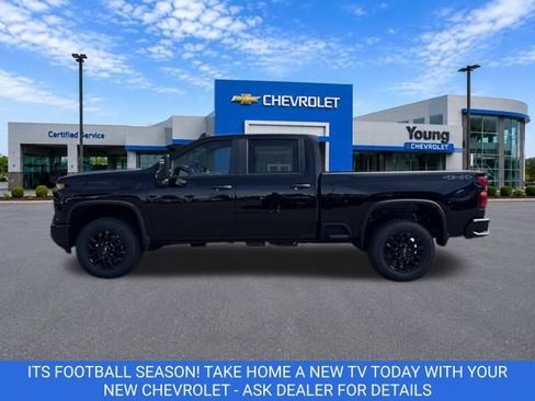 New 2026 Chevrolet Silverado 2500 Custom w/ Custom Value Package AWD/4WD image 4