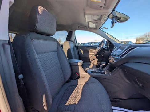 Certified 2022 Chevrolet Equinox LT image 42