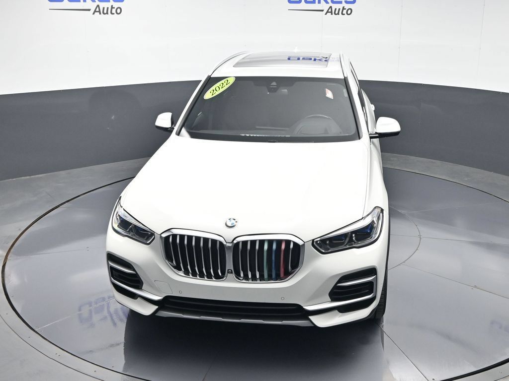 Used 2022 BMW X5 xDrive40i w/ Executive Package AWD/4WD image 47