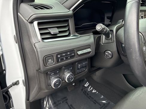 Used 2024 GMC Yukon XL Denali w/ Advanced Technology Package AWD/4WD image 14