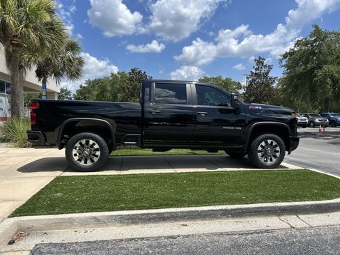 Used 2025 Chevrolet Silverado 2500 Custom w/ Z71 Off-Road Package AWD/4WD image 4