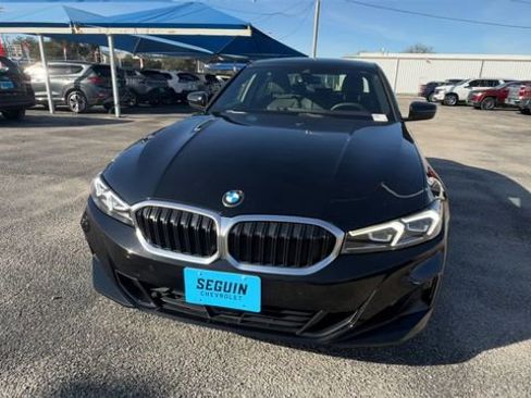 Used 2025 BMW 330i Sedan image 3