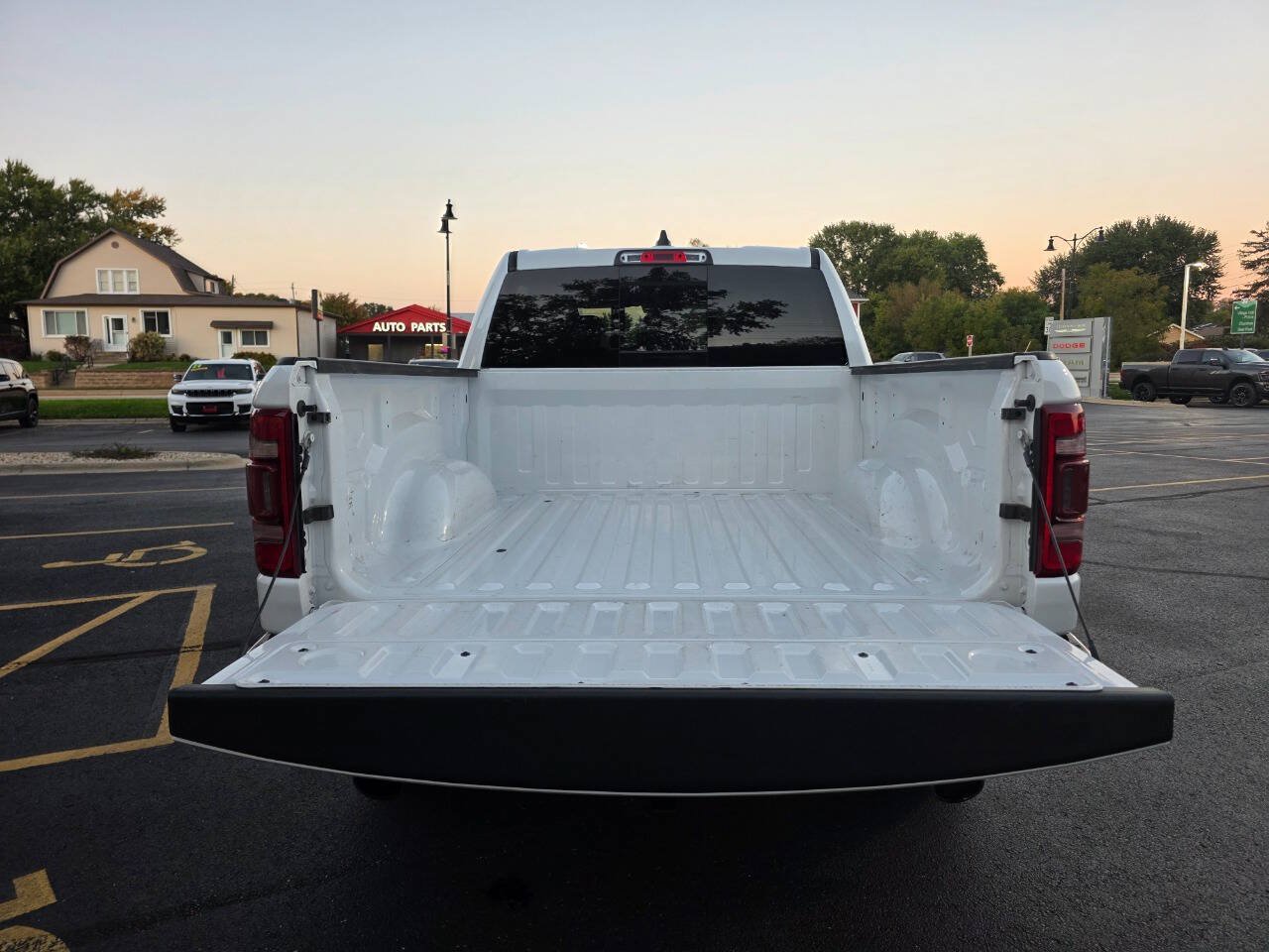 Used 2020 RAM 1500 Laramie AWD/4WD image 10