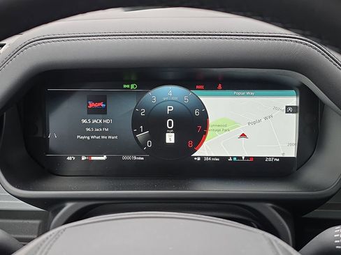 New 2026 Land Rover Defender 110 OCTA AWD/4WD image 18