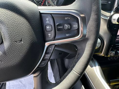 Used 2025 RAM 1500 Laramie AWD/4WD image 15