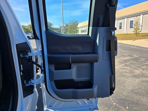 New 2024 Ford F550 4x4 SuperCab Super Duty image 50