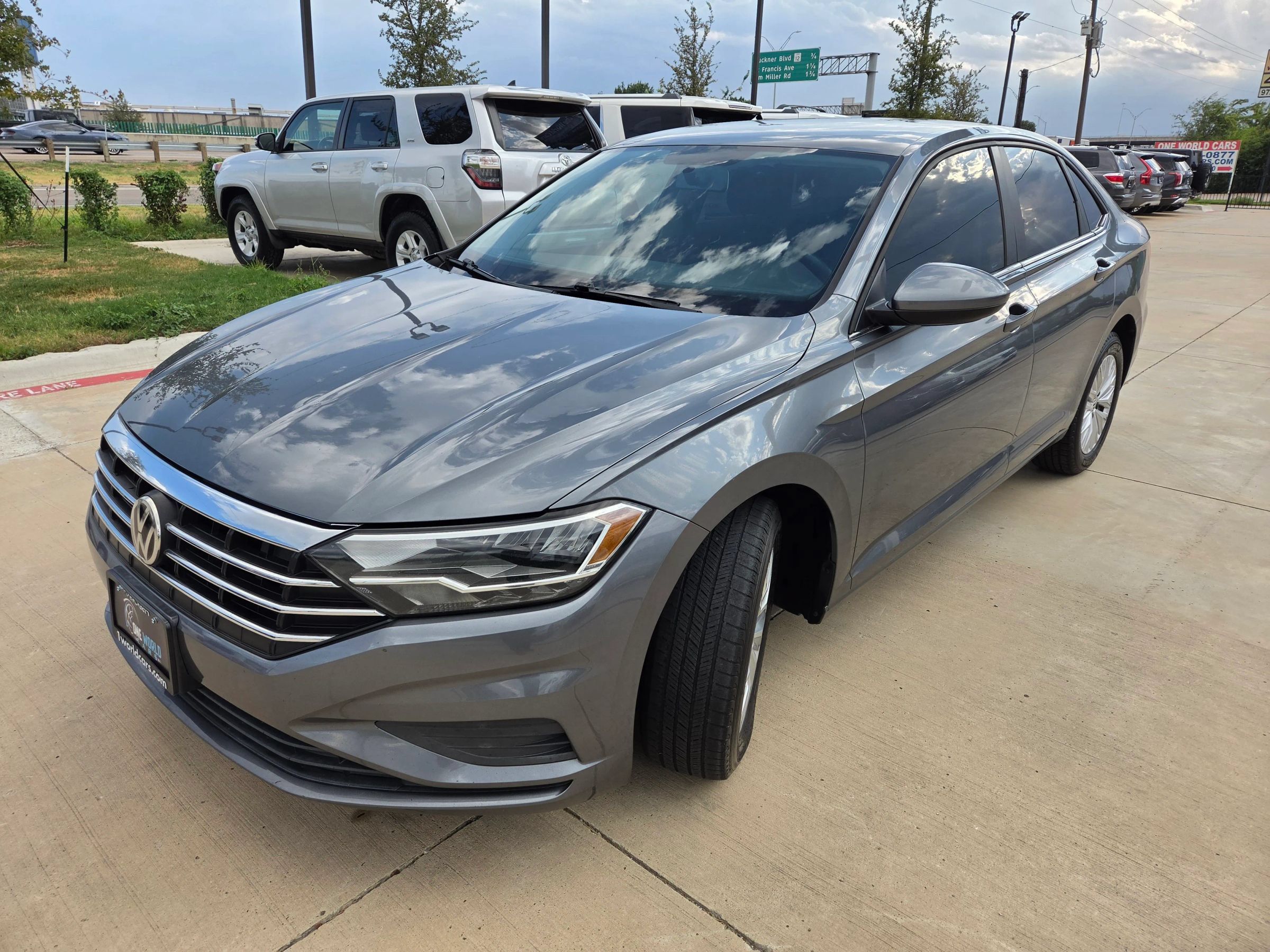 Used 2019 Volkswagen Jetta S w/ Driver Assistance Package FWD image 4