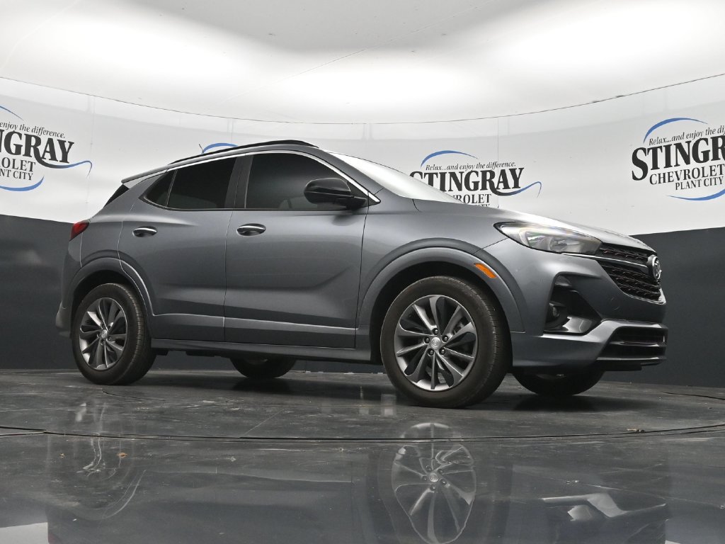 Used 2021 Buick Encore GX Select w/ Sport Touring Package FWD image 17