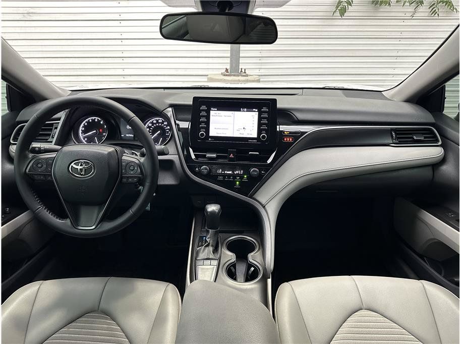 Used 2023 Toyota Camry SE FWD image 18