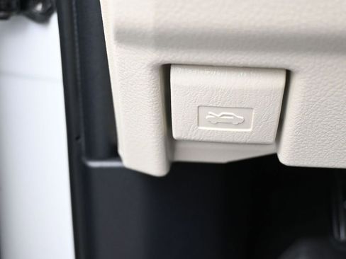 Used 2023 Lexus GX 460 Premium image 37