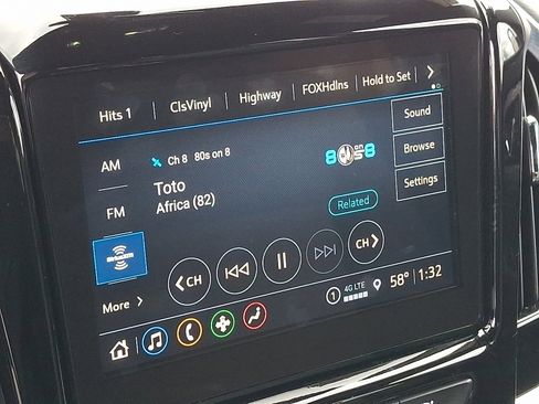 Used 2023 Chevrolet Traverse LT image 17