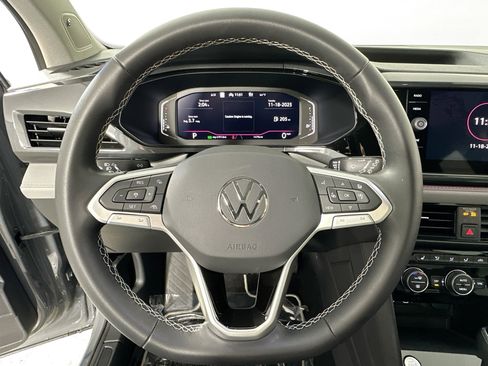 Used 2023 Volkswagen Taos SEL image 11
