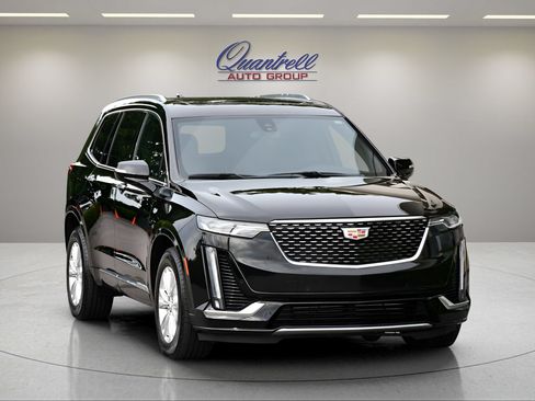 Used 2024 Cadillac XT6 Luxury w/ LPO, Floor Liner Package AWD/4WD image 2