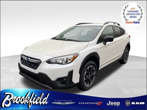 Used 2023 Subaru Crosstrek 2.0i image 3