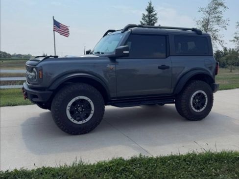 Used 2022 Ford Bronco Badlands AWD/4WD image 2
