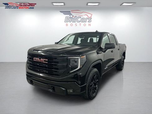 Used 2024 GMC Sierra 1500 Elevation w/ Preferred Package AWD/4WD image 1