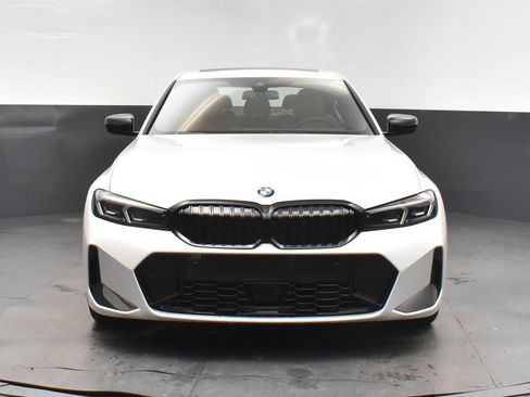 Used 2026 BMW 330i Sedan w/ M Sport Package RWD image 10